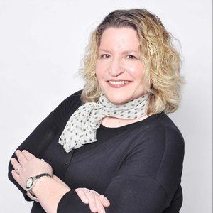 Meet your Posher, Deb